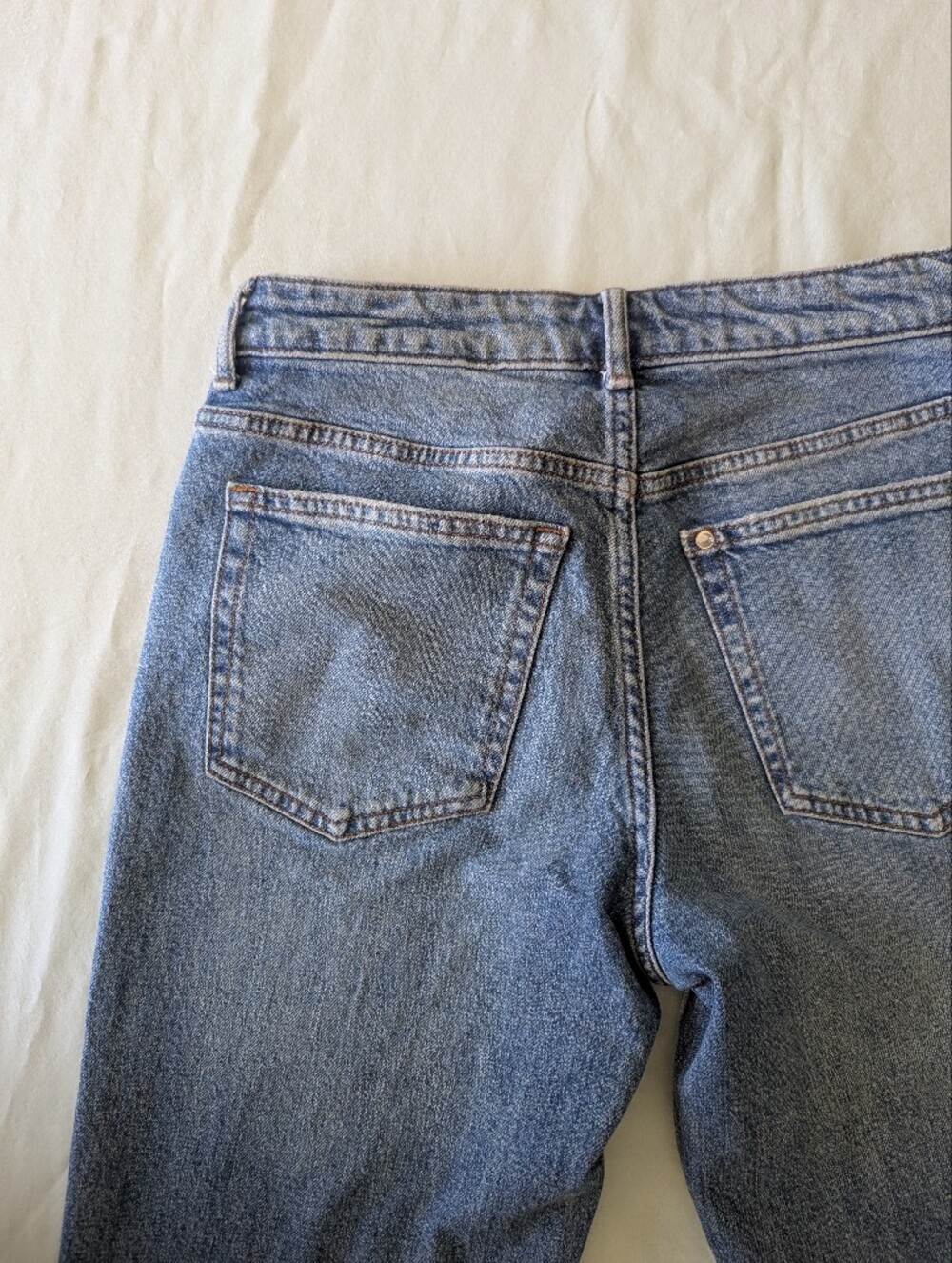 H&M Straight Leg Jeans Mid Rise Jeans - Picture 5 of 6